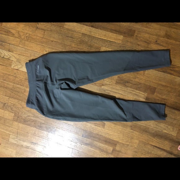 Columbia hiking pants - Picture 2 of 3